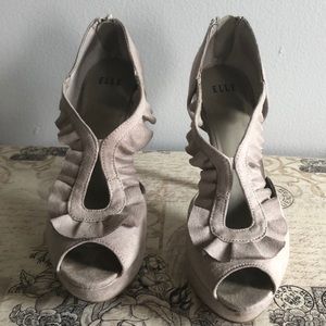 Elle Heels